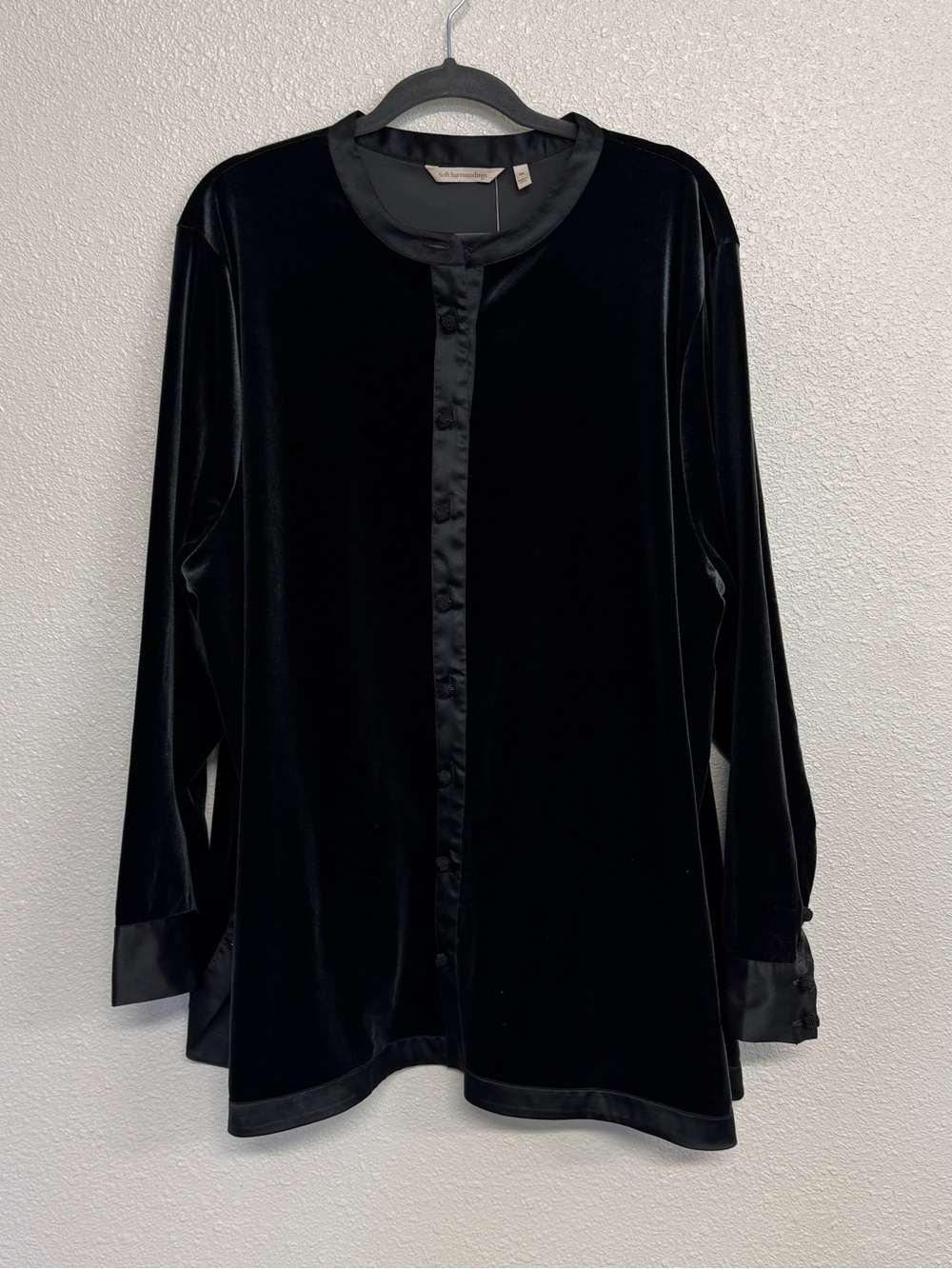 Soft Surroundings New 3X Black Esmeralda  Velvet Button Front Top